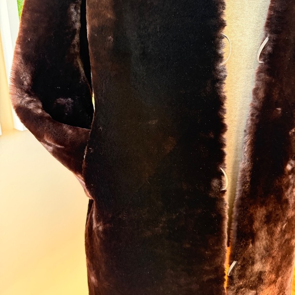Luxe Vintage 60s Brown Mouton Fur Coat w/ Mink Collar Hudsons Bay Company - Picture 9 of 14